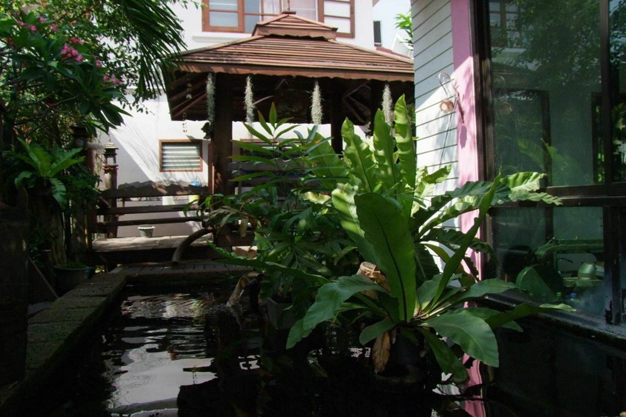 Naifun Bb House Hotel Bangkok Exterior photo